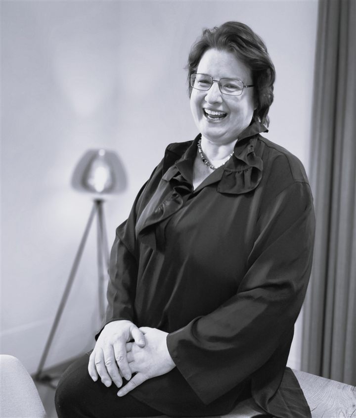 DI Birgit Mayer — KI-Pilotin (Porträt KI-generiert)